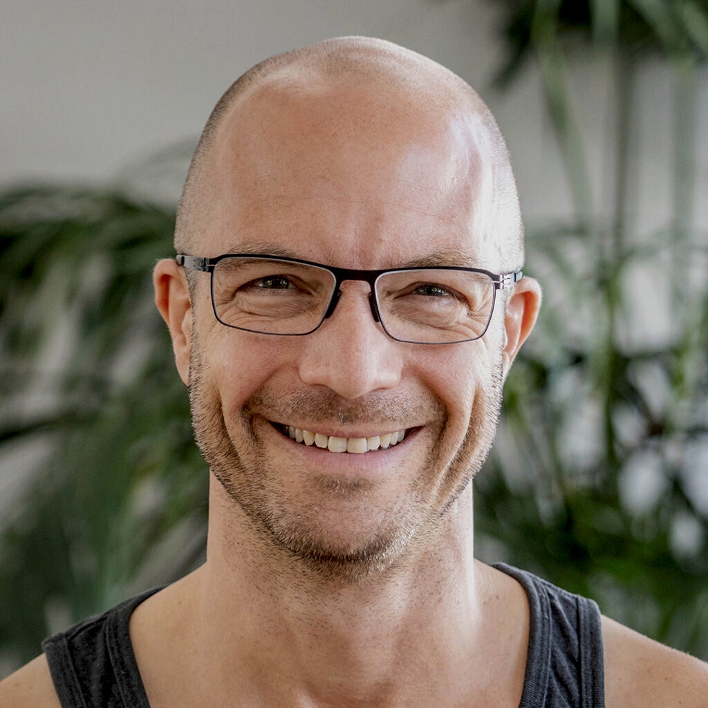Yogafürdich Yogalehrer Ausbildung Dozent Nando Eiden Yogafürdich Yogalehrer Ausbildung Dozent Nando Eiden